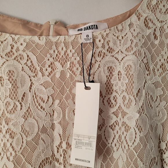 BB Dakota- Cream Lace Dress- NWT- Size 8 - Picture 4 of 9